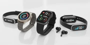 Wearable fitness tech devices with health metrics display
